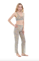 This file describes a 3DPen print burkini set, including a top, leggings, and tunic. It highlights the set's innovative, sustainable design, combining classic luxury with modest fashion. The description also encourages shopping for this stylish, tan-through swimwear